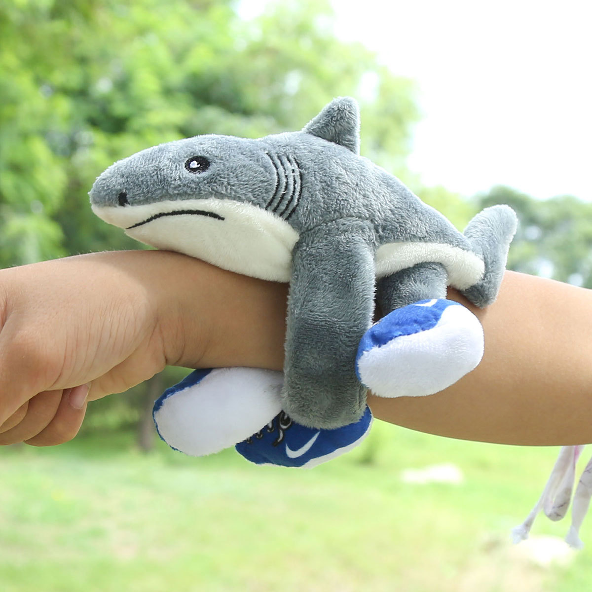 Three-legged shark single snap ring - about 15cm/37g