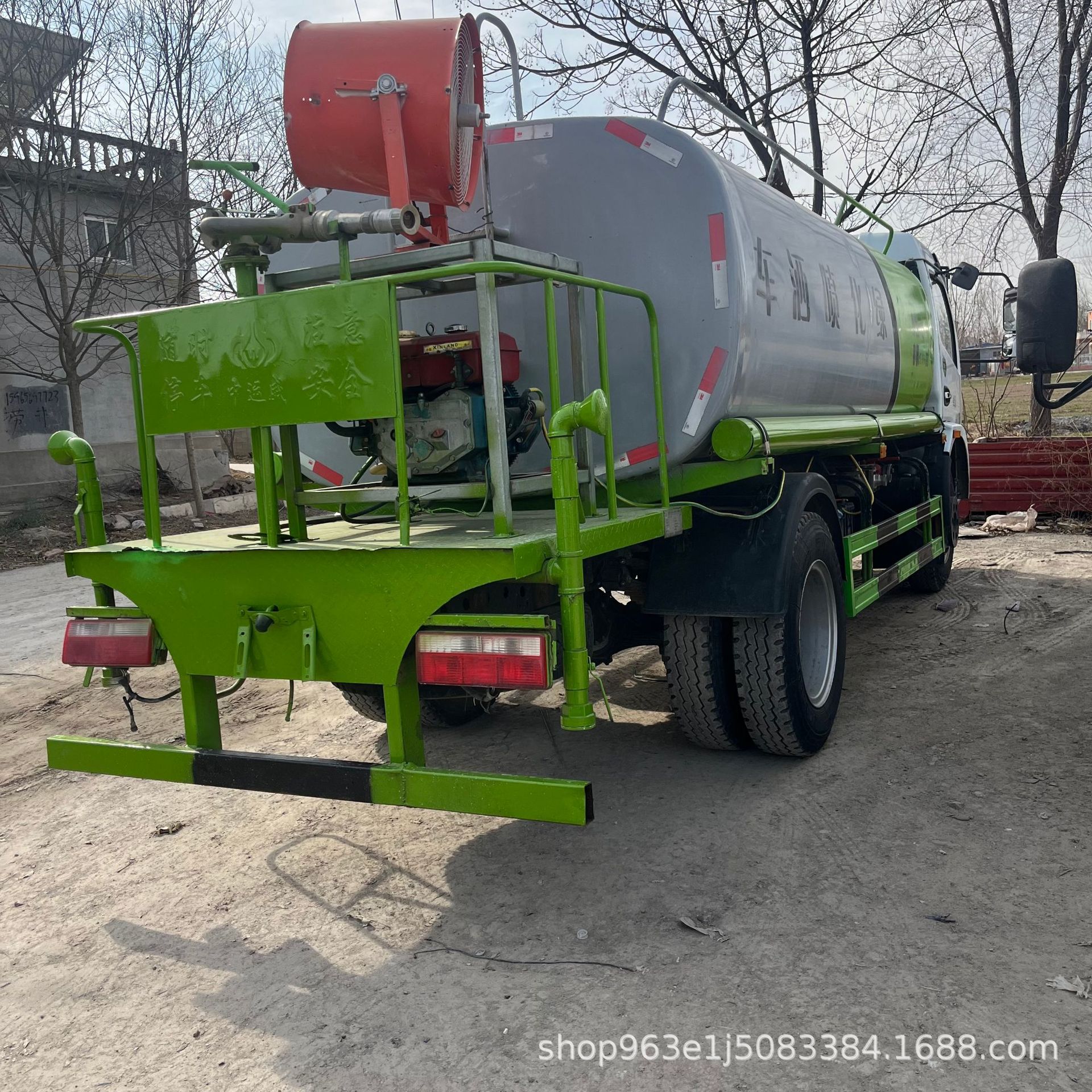 Export Front-Mounted Electronic Gun Dongfeng Sprinkler Dust Suppressor Truck Construction Site Diesel Sprinkler Truck Landscaping Road Spray
