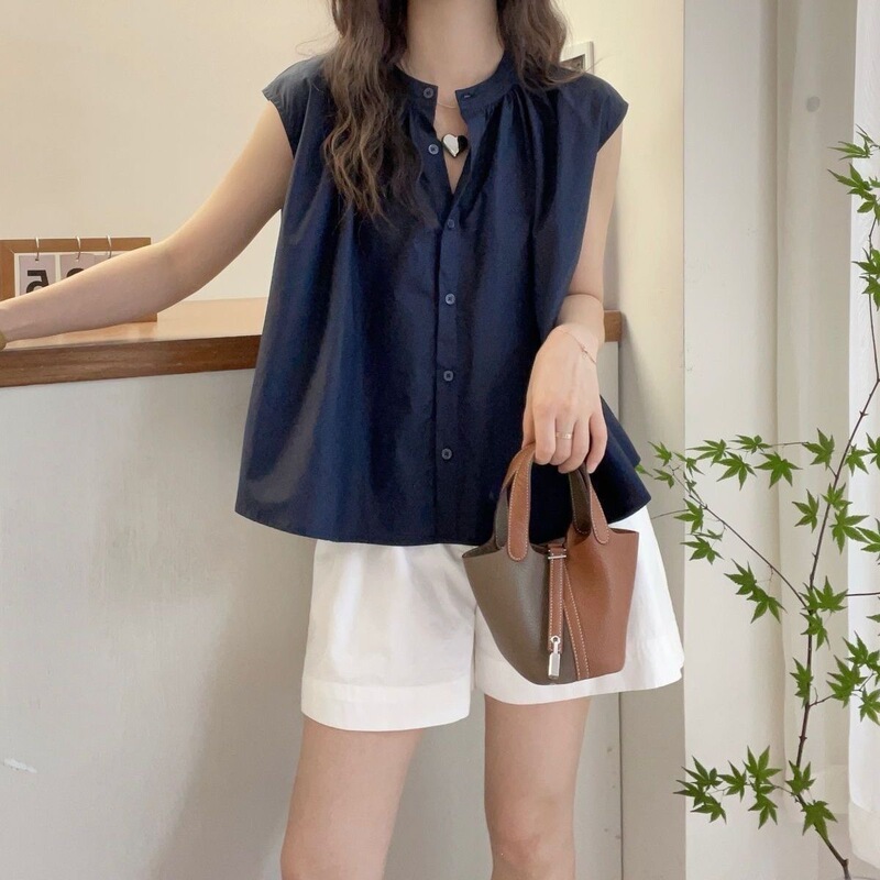 Summer new simple pleated sleeveless shirt, sweet Korean style versatile women's shirt, red top with a wasteland vibe Summer new simple pleated sleeveless shirt, sweet Korean style versatile women's shirt, red top with a wasteland vibe