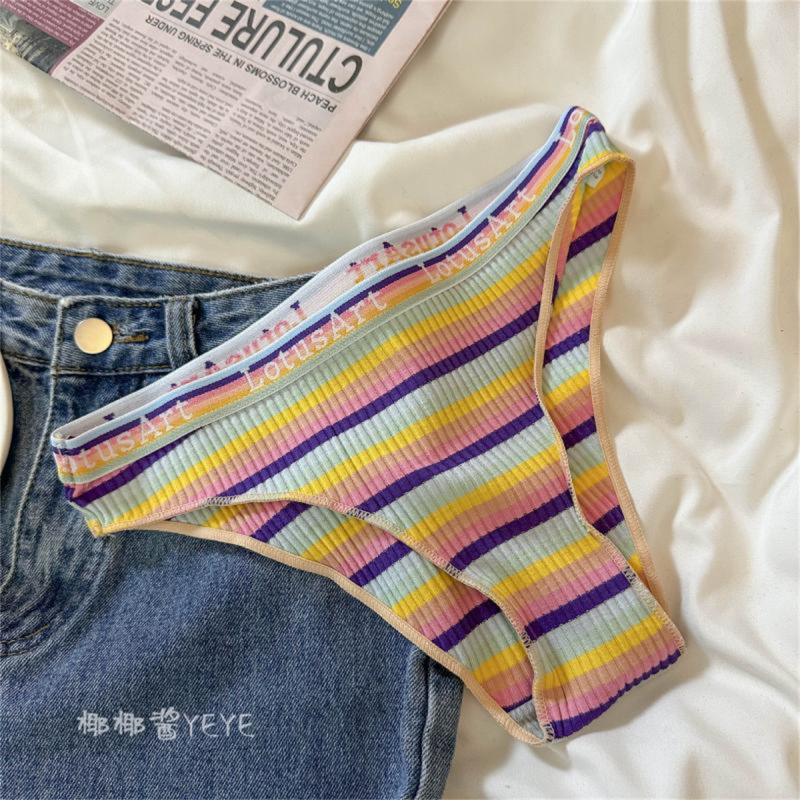 ヨーロッパとアメリカのレトロなブリーフ、レインボーニット糸の下着、日本の女の子の下着、コントラストカラーのヒョナ風ブリーフ|undefined