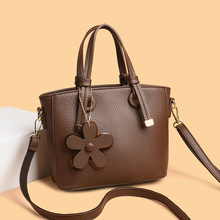 包包斜挎包女新款时尚手提托特包百搭高级感大容量上班通勤单肩包