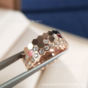 �����䳲��ָŮV��С���OӋ�߼��НM����18kõ����C��Ȧ���