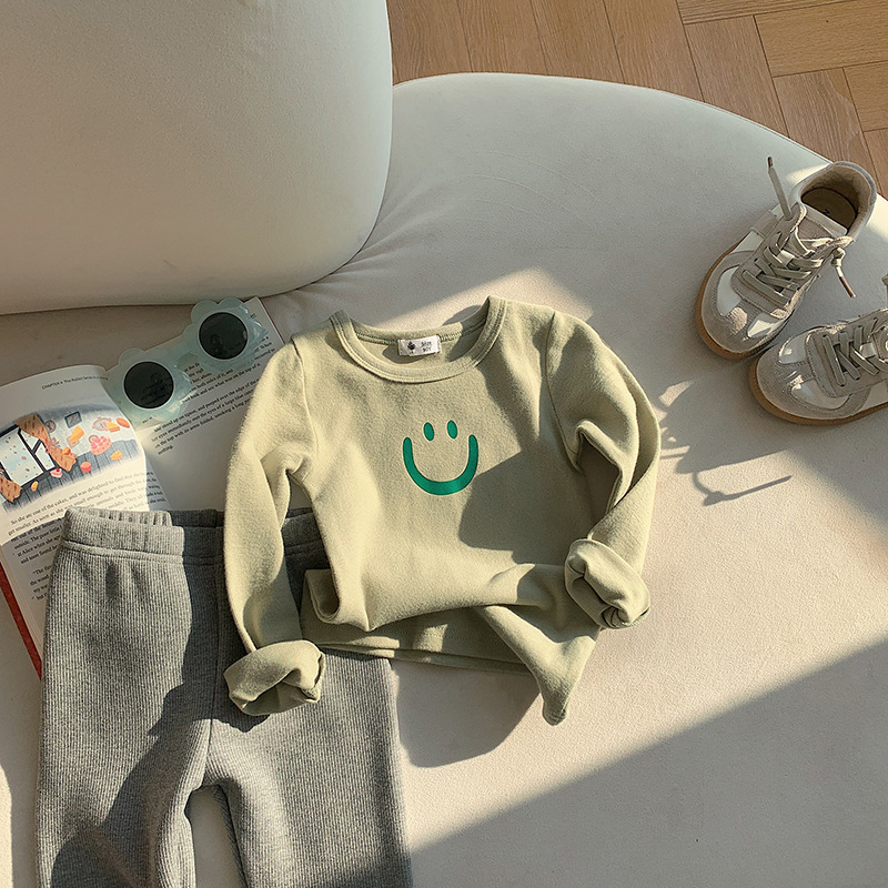 2022 Otoño e Invierno niños cepillado camisa de fondo niños y niñas de estilo coreano cara sonriente SLIM-Fit Camiseta de manga larga bebé engrosada t