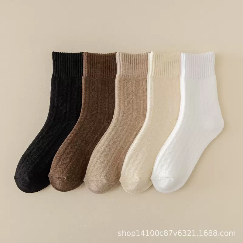 Keep warm Japanese knee socks, mid-length