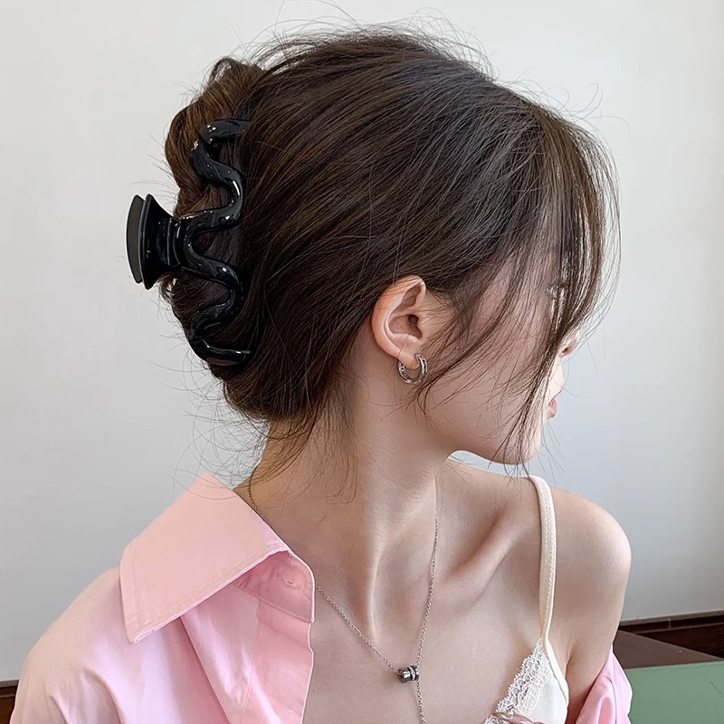 Clip de captura de acrílico 2025 nuevo clip de tiburón simple grande de alta gama, horquilla de pelo en la parte posterior de la cabeza, tocado de verano