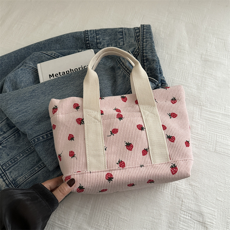 Japonés lindos bolsos de cordillera de fresa mujeres 2024 nueva moda versátil bolsos de almuerzo de mamá bolsos pequeños