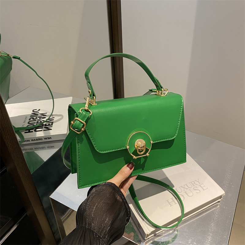 Textura bolso de moda bolso femenino 2024 verano nuevo estilo moda diseño de nicho bolso de hombro caja de estilo occidental bolso de mensajero