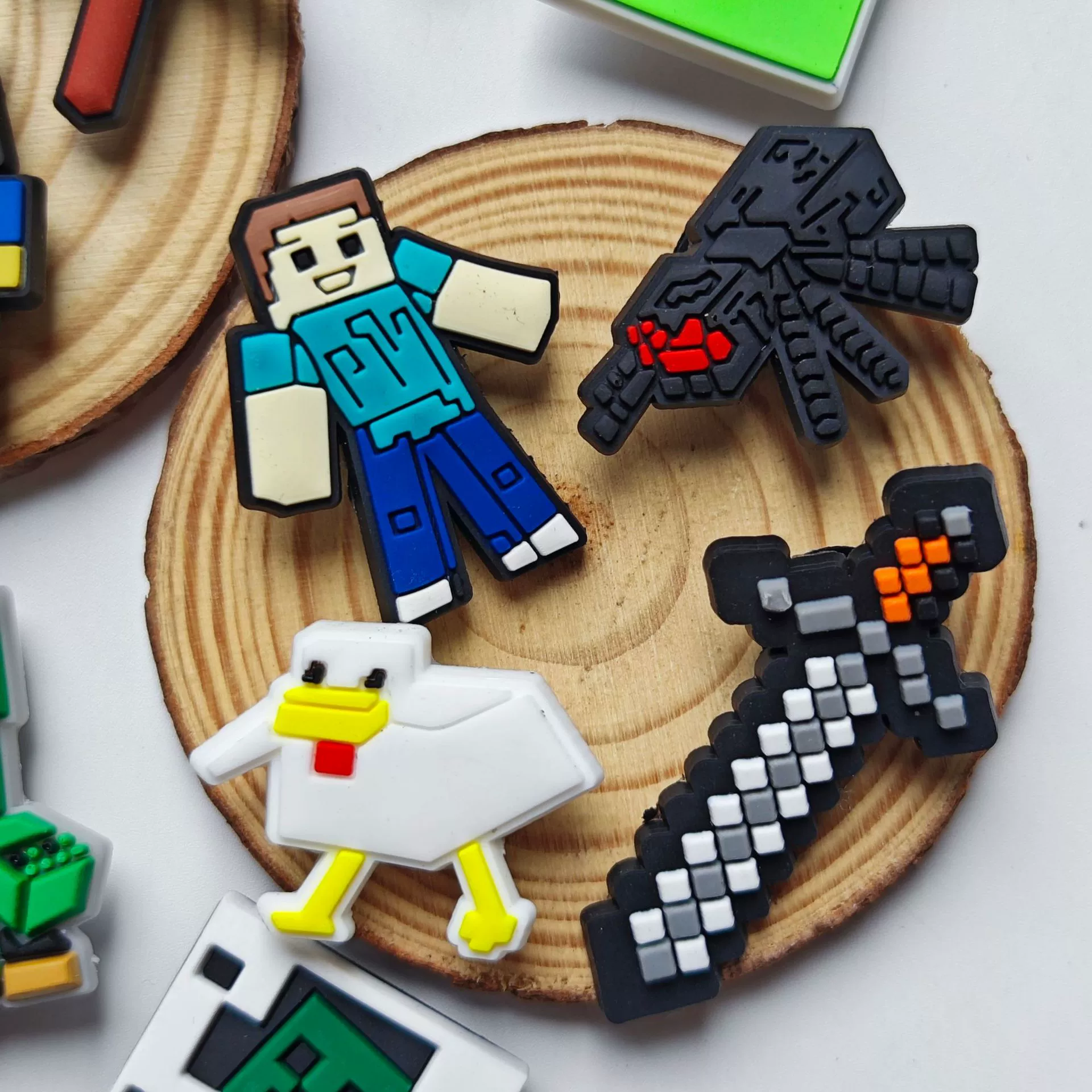 «15-компонентный набор клипс для обуви Minecraft серия"?