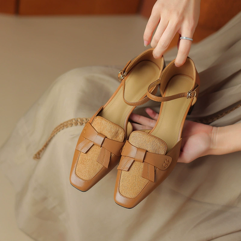 Маленькие полые сандалии с квадратным носком во французском стиле, женские однослойные туфли на массивном каблуке из натуральной кожи с вышивкой из конского волоса, весенне-летние женские туфли с закрытым носком и бантом