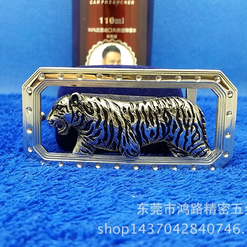 ステンレス製の四角形の下山虎皮ベルトバックル、細かい仕上がり。 純手磨き金属製ベルトバックル|undefined