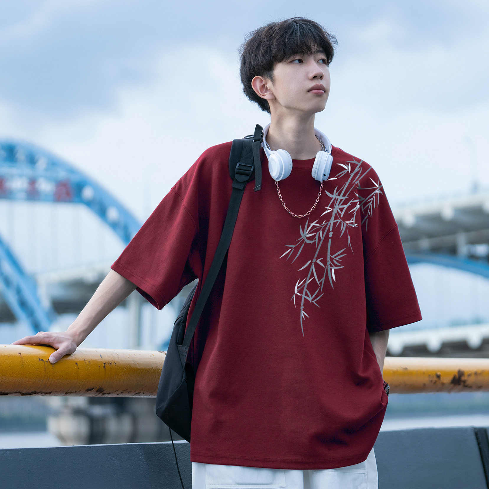 Chinese Style Men's T-shirt With Round Neck And Bamboo Print_voghion.com