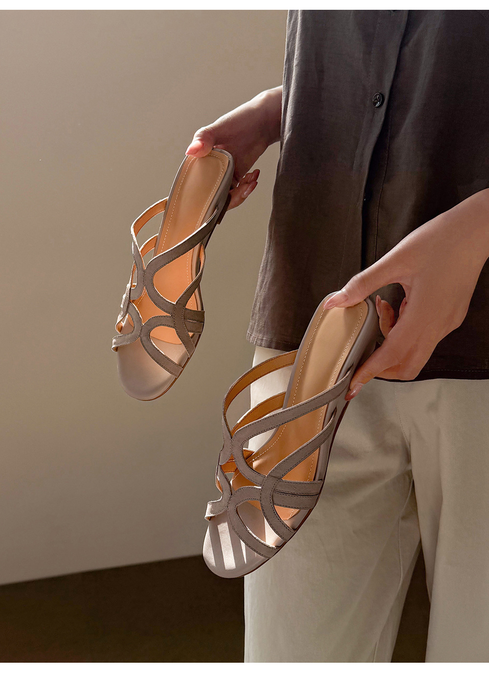 Dép sandal nữ quai chữ V da bò thật, gót thấp 4 cm, hở ngón, phong cách thời trang dạo phố — Hồng nhạt chi tiết 18