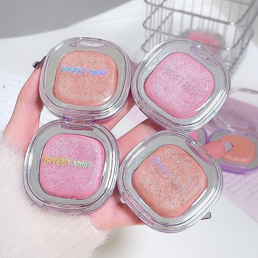 Sweetmint Explosive Highlighter Powder, Clear and Delicate, Silky and Natural, Three-Dimensional Highlighter, Brightening Highlighter and Blush in One