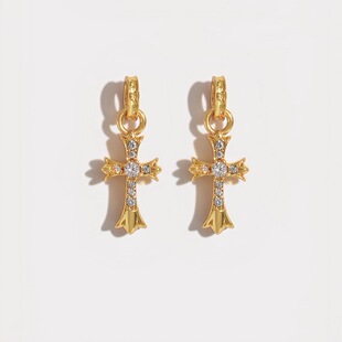 18K Gold Cross Pendant Wei Xue's Same Color Gold Au750 Moissanite Pendant Women's Accessible Luxury Necklace Water Shell Gold