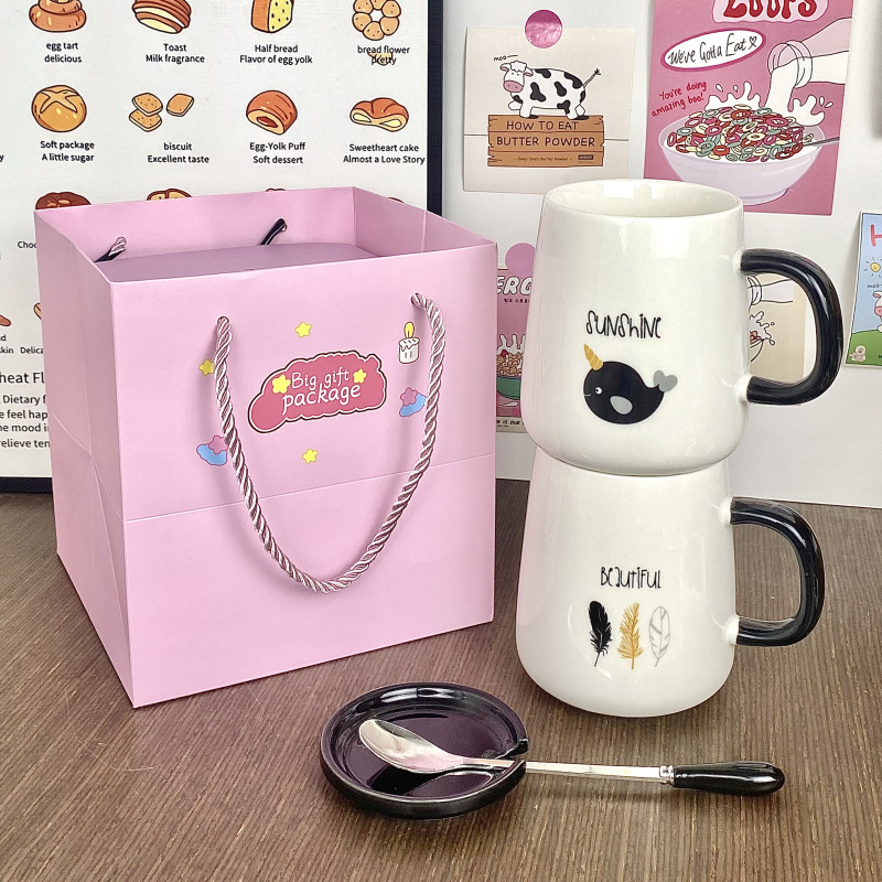 Taza Taza de cerámica Taza de agua para hombre con cuchara Taza de café de alto valor para el hogar Taza de pareja Taza de desayuno de oficina