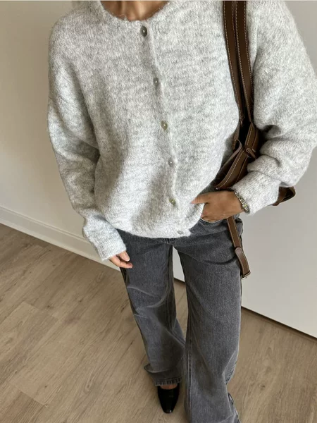 Europe and the United States cross-border hot white soft knitted cardigan women's retro shell button gray wool sweater coat ins style