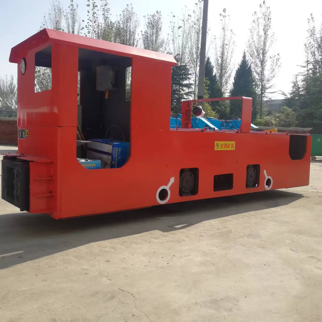 矿用防爆电动轨道车矿用牵引电机车 防爆型蓄电池电机车