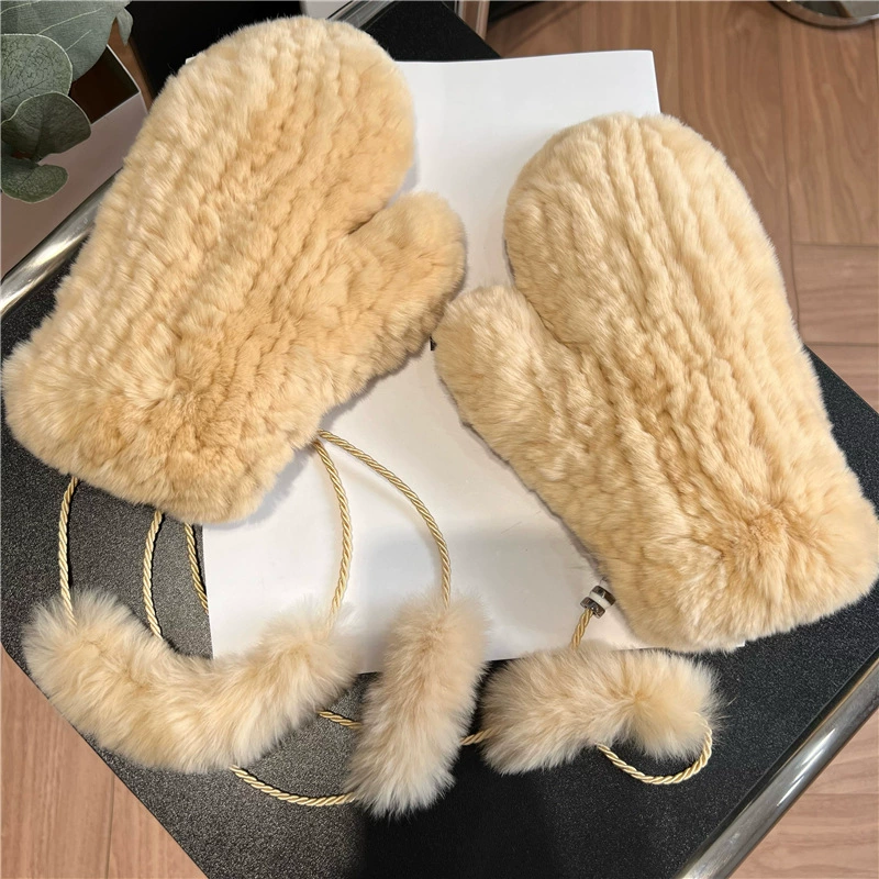 Cute keep warm gloves, windproof elastic set