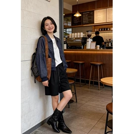 女式衬衫;女式T恤;半身裙