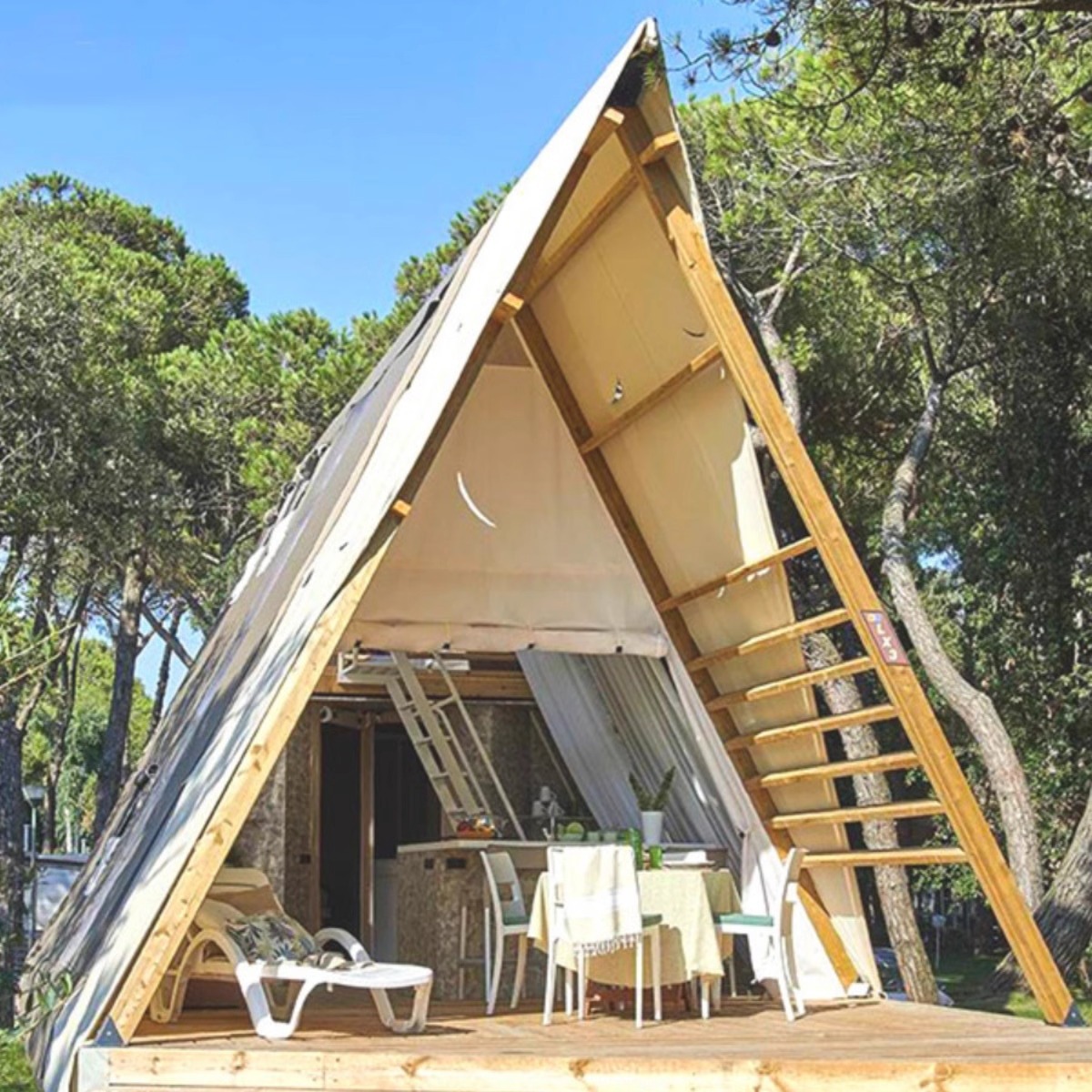 Camping al aire libre gran tienda de campaña triangular alojamiento residencial lugar escénico camping tienda de campaña restaurante alojamiento hotel tienda de campaña cabaña