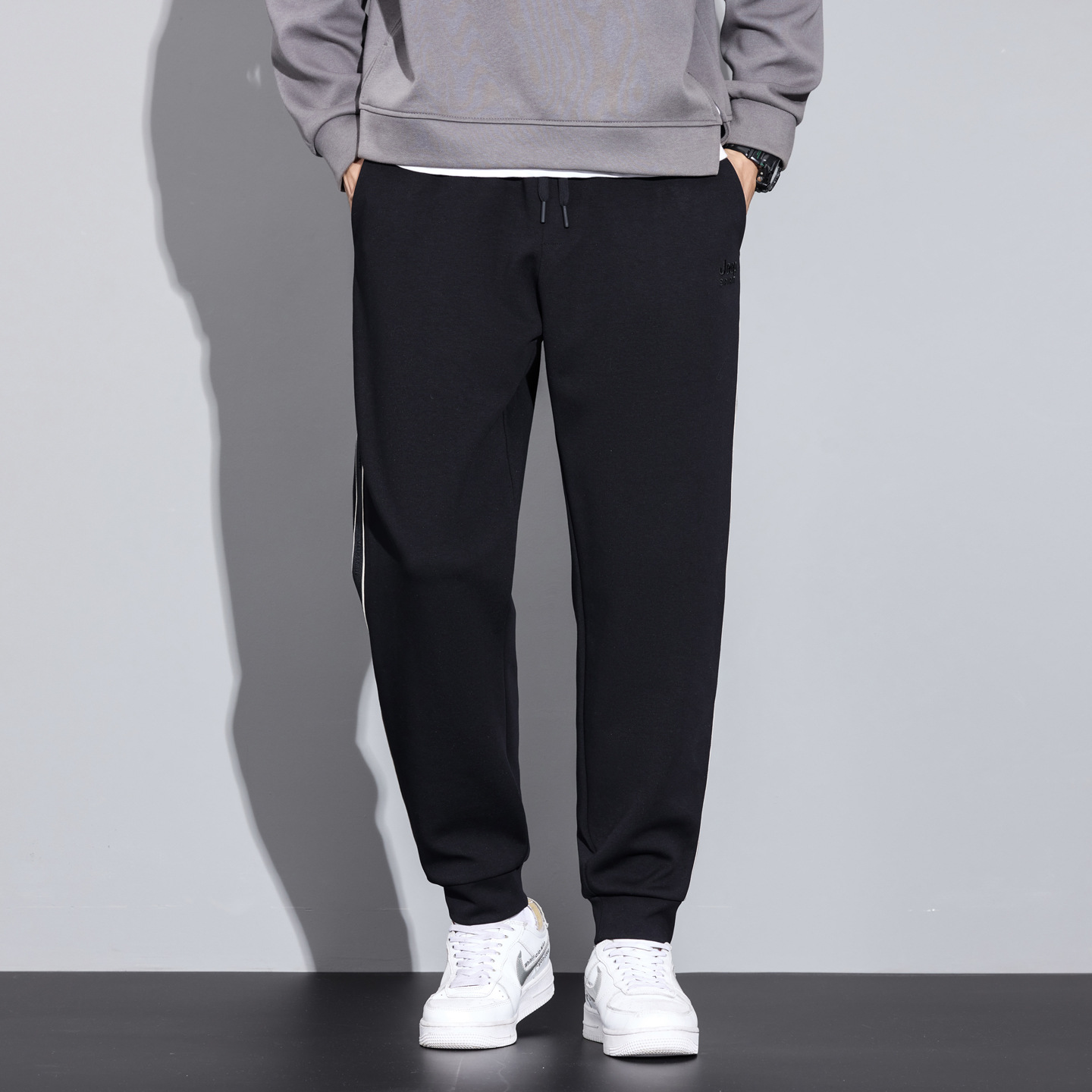 New Men's Thickened Sports Sweatpants, Large Size Men's Pants, Elastic Mid-Waist Straight Leg Leggings, Autumn and Winter Hiking and Running Pants