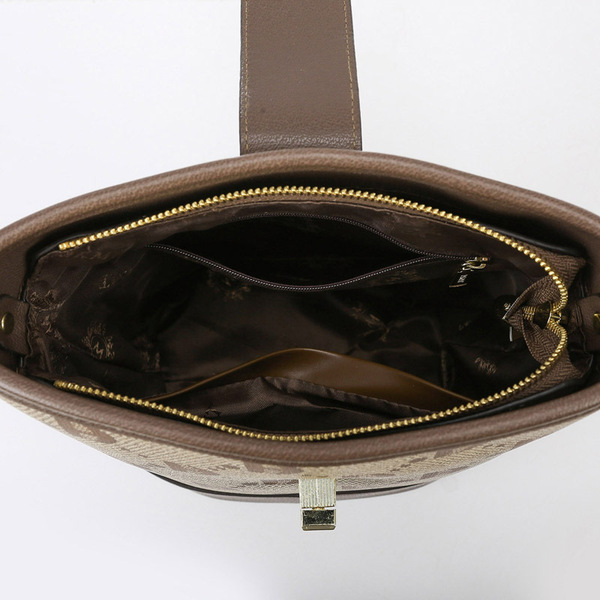 Retro shoulder bag