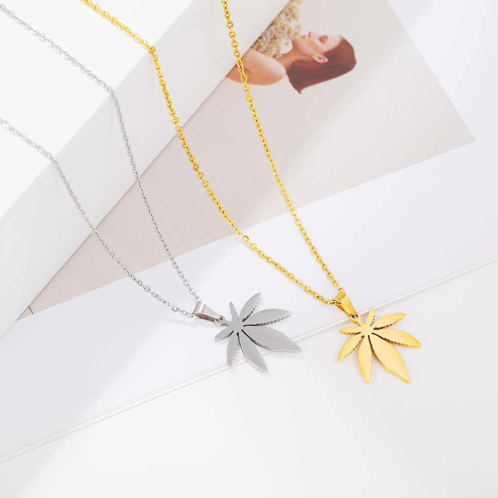 Retro Maple Leaf Titanium Steel Pendant Necklace Plating Stainless Steel Necklaces