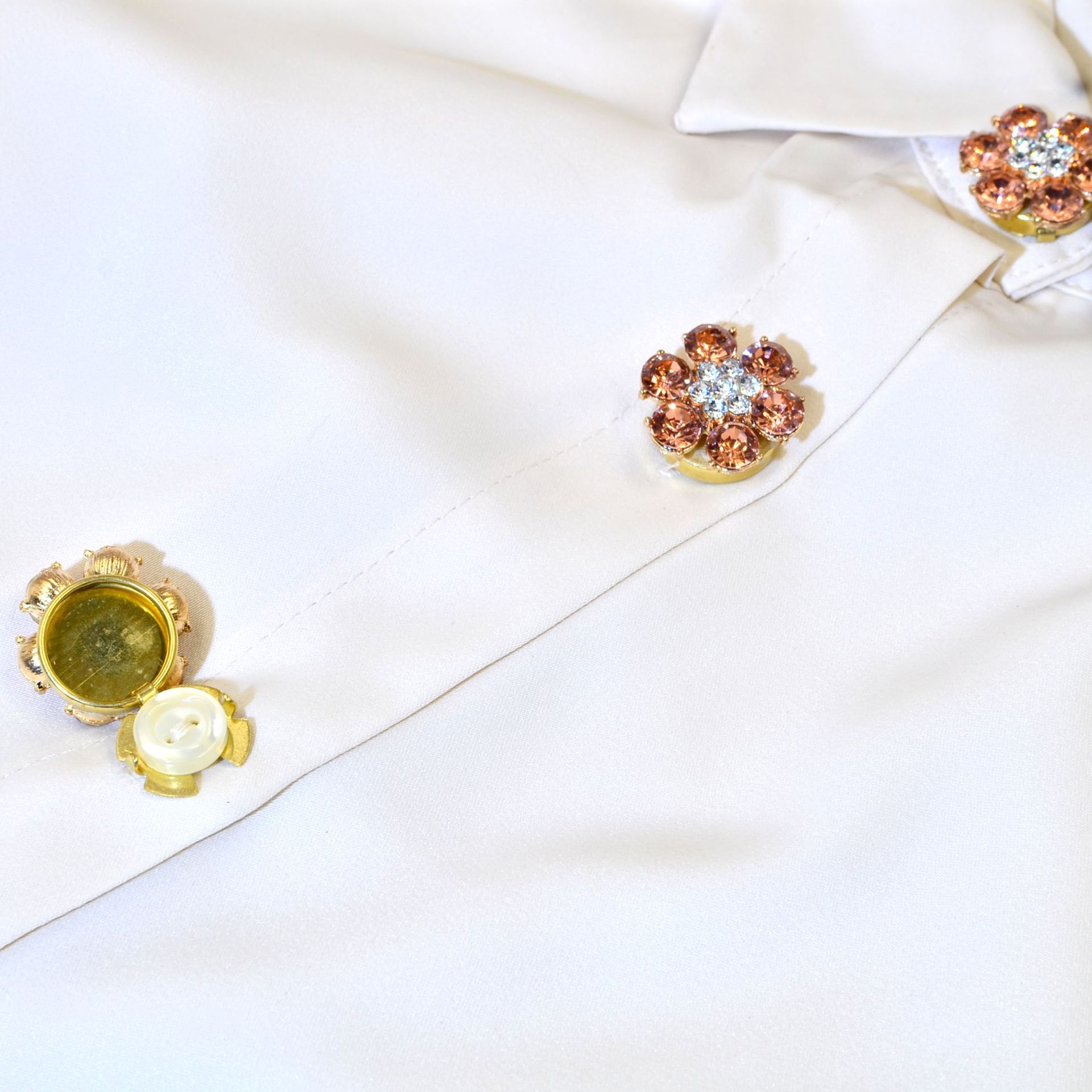 1 Piece Quantity 1 Piece Elegant Glam Flower Alloy Copper Glass Women's Cufflinks