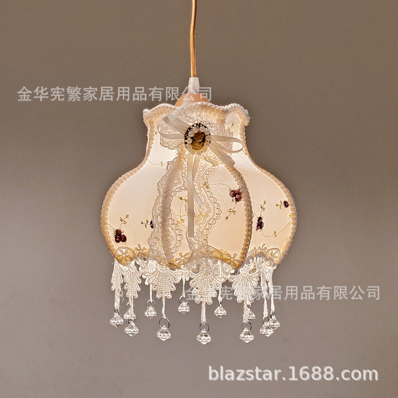 Nuevo suministro directo de fábrica cristal europeo retro caliente encaje blanco hecho a mano hogar decorativo lámpara Shell