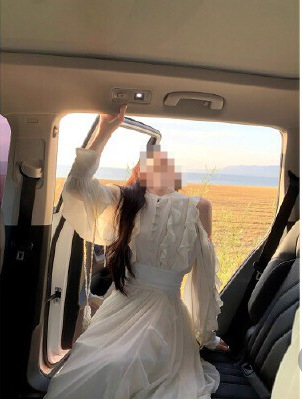 一颗甜桃yikett柔雾月光裙早秋露肩长袖连衣裙女度假连身裙子|undefined