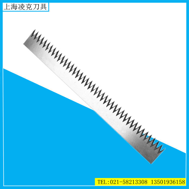 �ӹ��������ε�Ƭ ��װ���и��ݵ� ��ڻ��õ�Ƭ ���ϱ�Ĥ�е�