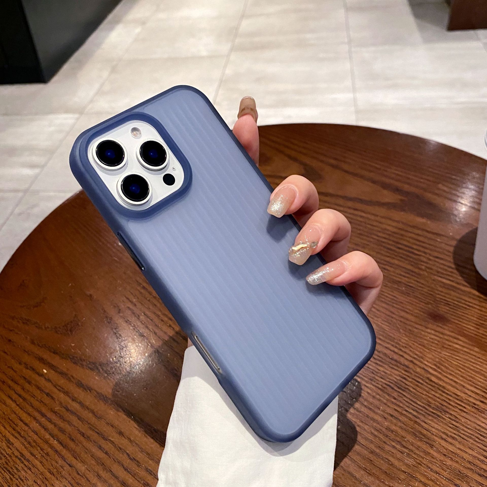 Nuevo patrón ondulado de alta calidad 2 en 1 para Apple 17 proMax caso de teléfono iPhone 16 amortiguado