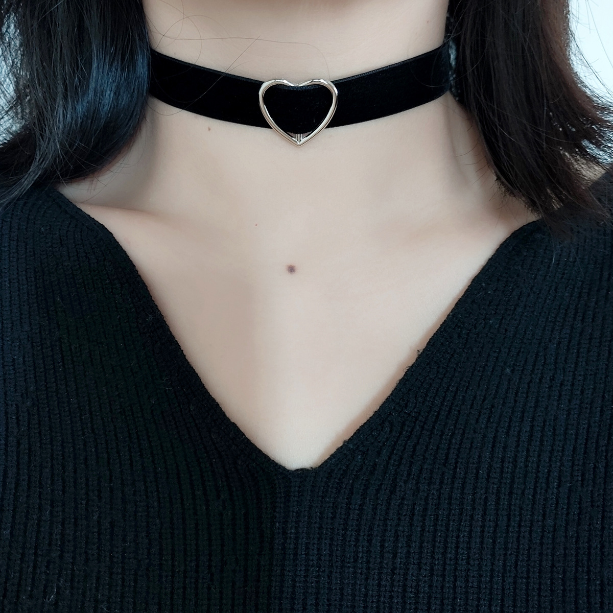 Love velvet neck jewelry scar covering choker neck collar neck ring necklace all-match retro necklace for women