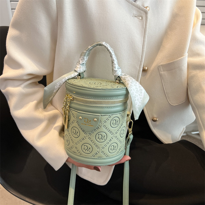 2023 Summer Niche Fortune Box Borsa a tracolla Borsa a tracolla alla moda Nuova borsa a tracolla Texture Borsa a secchiello portatile_voghion.com