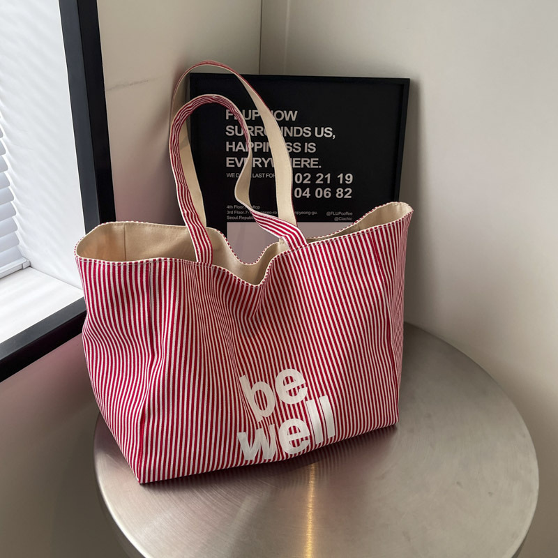 빨간색