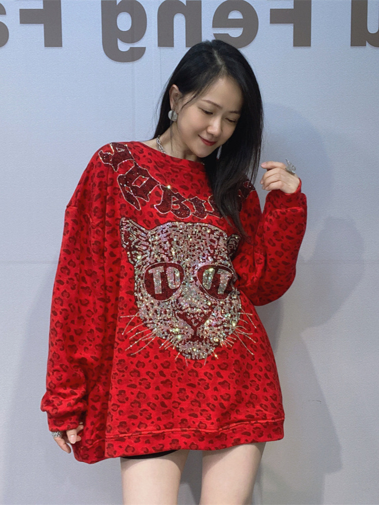 Ropa de mujer de la marca de moda camiseta casual de cuello redondo de gran tamaño otoño e invierno mujeres perezosas leopardo estampado de manga larga ropa protectora de diamante caliente image 4