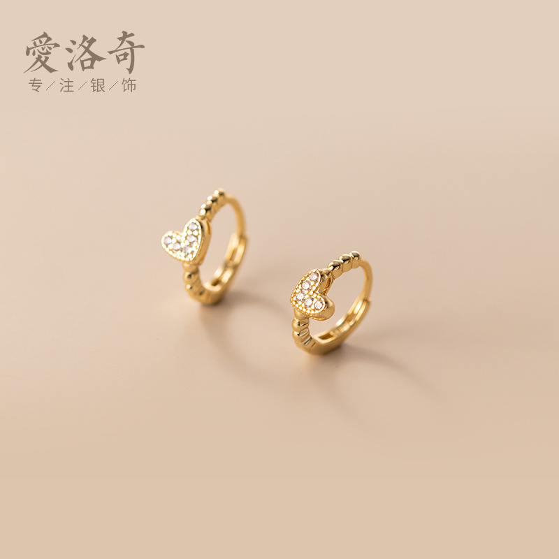 Eloch s925 plata de verano dulce amor botones de orejas femenina en forma de corazón diamantes simples orejas de dama G9374