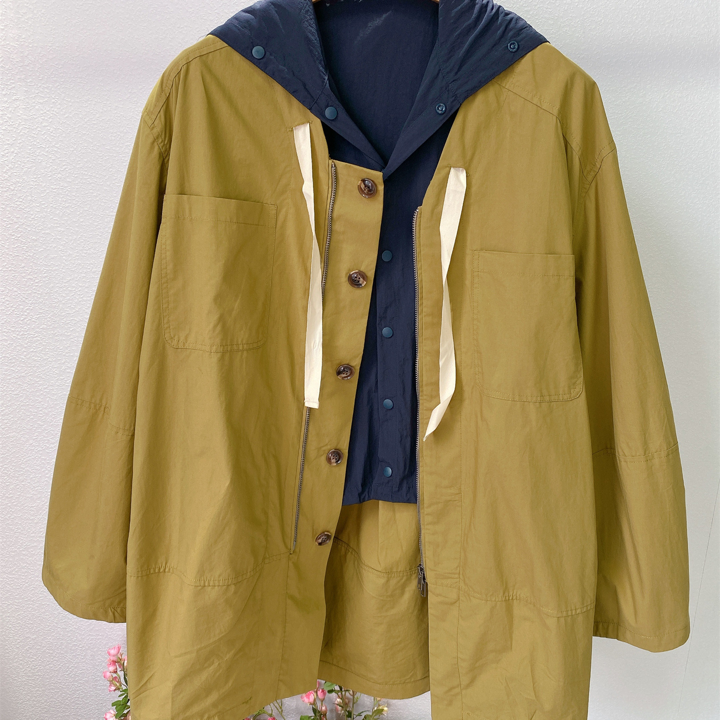 2025 New Autum Two-Piece Cocoon-Shaped Loose Windbreaker Jacket, Comfortable and Versatile Hooded Vest, Casual and Relaxed