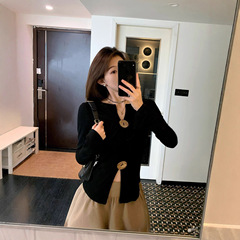不规则V领长袖T恤女2025春秋新款开叉设计感收腰显瘦黑色短款上衣
