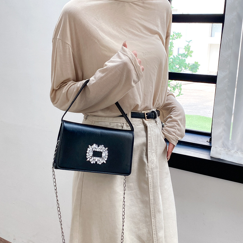 Bolso bandolera transfronterizo para niñas, sentido avanzado, nuevo bolso cuadrado pequeño de un solo hombro de cadena simple, bolso con cerradura de diamante brillante de moda