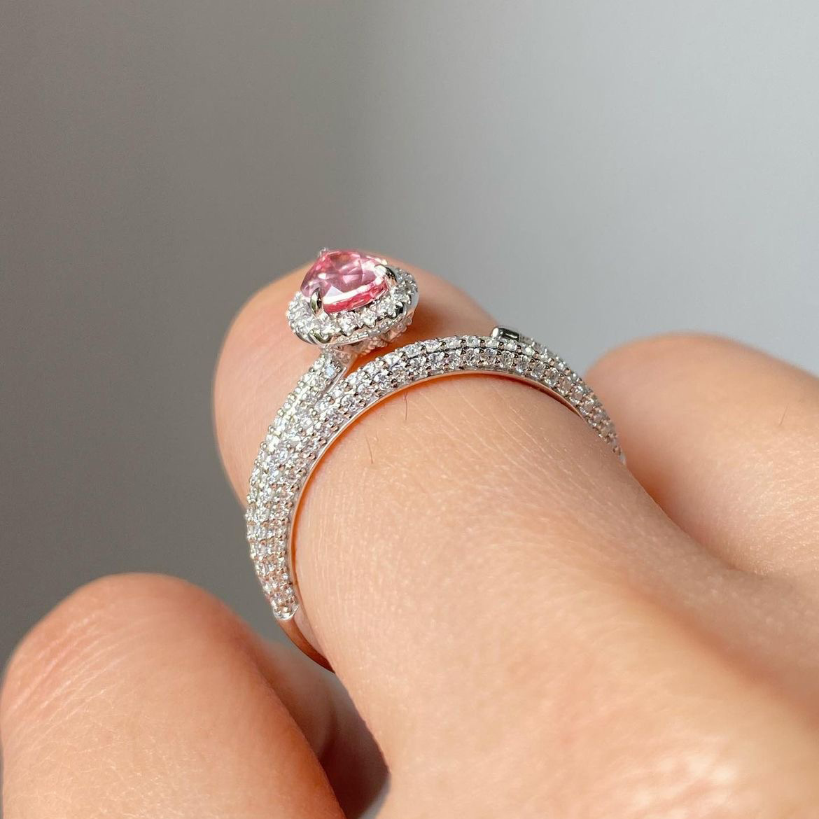 Women's Gender Wholesale Shiny Water Droplets Copper Plating Inlay Zircon Rings