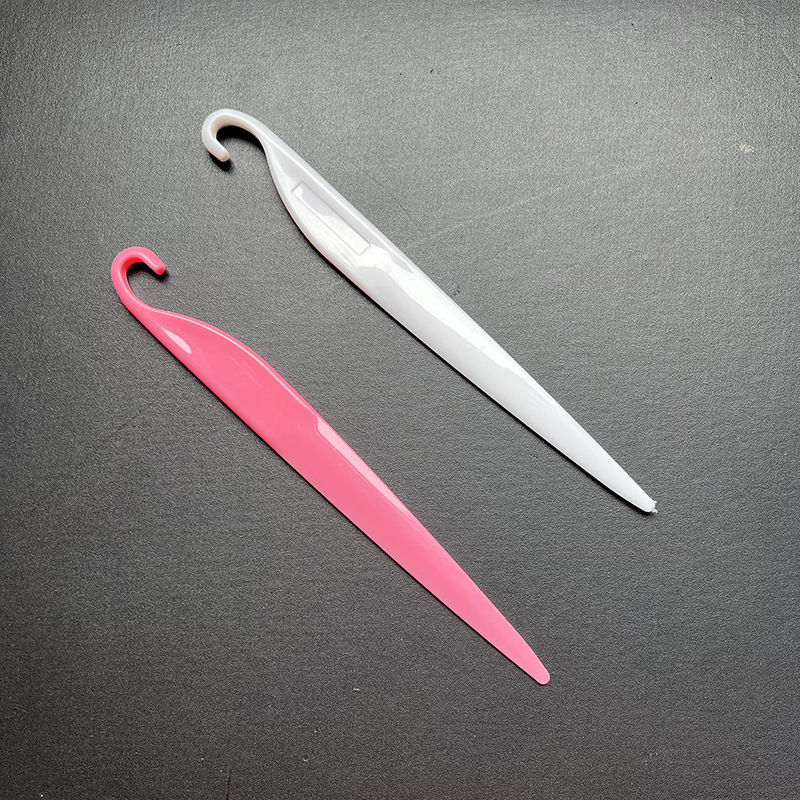 In stock cake plastic demoulding knife household Qi Feng cake bread cream Small tip scraper plastic stirring demoulding stick