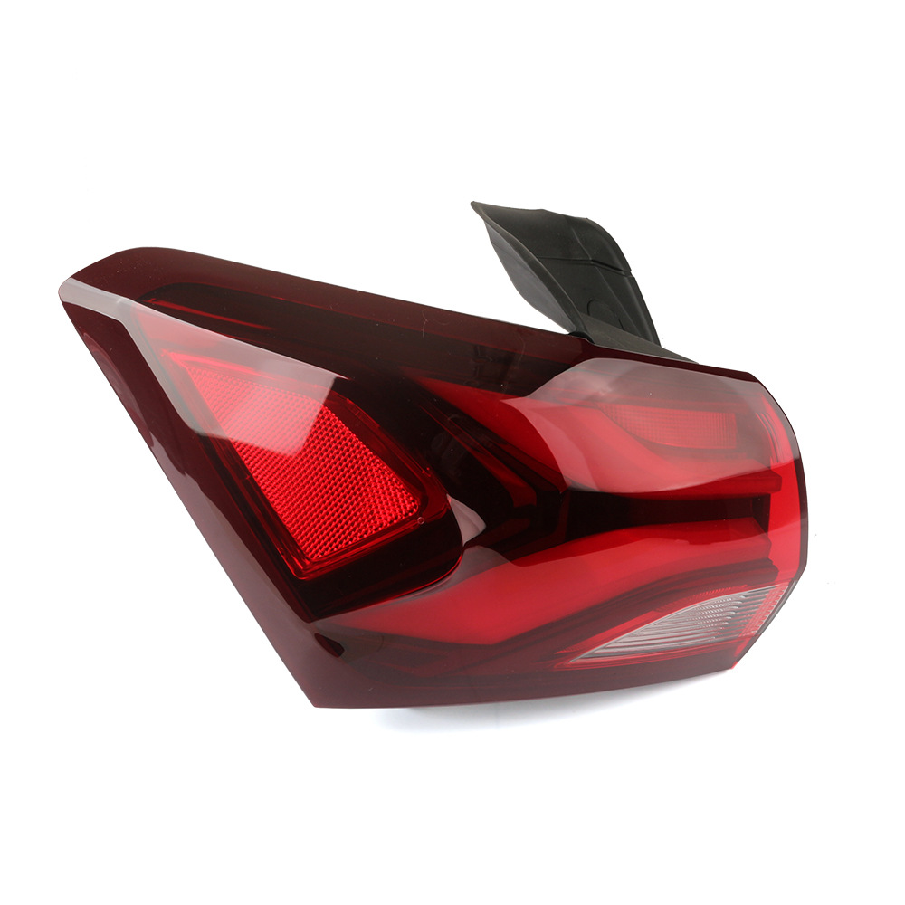 Suitable for Chevrolet Equinox 20-23 Models Rear Tail Light Semi-Assembly, Brake Light, Reverse Light, Turn Signal Light