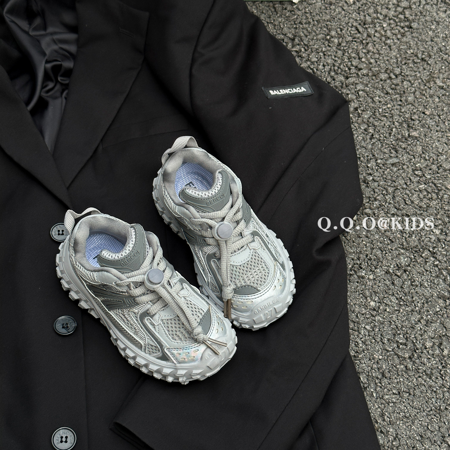 QQO Kinderschoenen 2023 Herfst Nieuwe Jongens Mode Tucker Tire Schoenen Antislip Sportschoenen Meisjes Papa schoenen_voghion.com