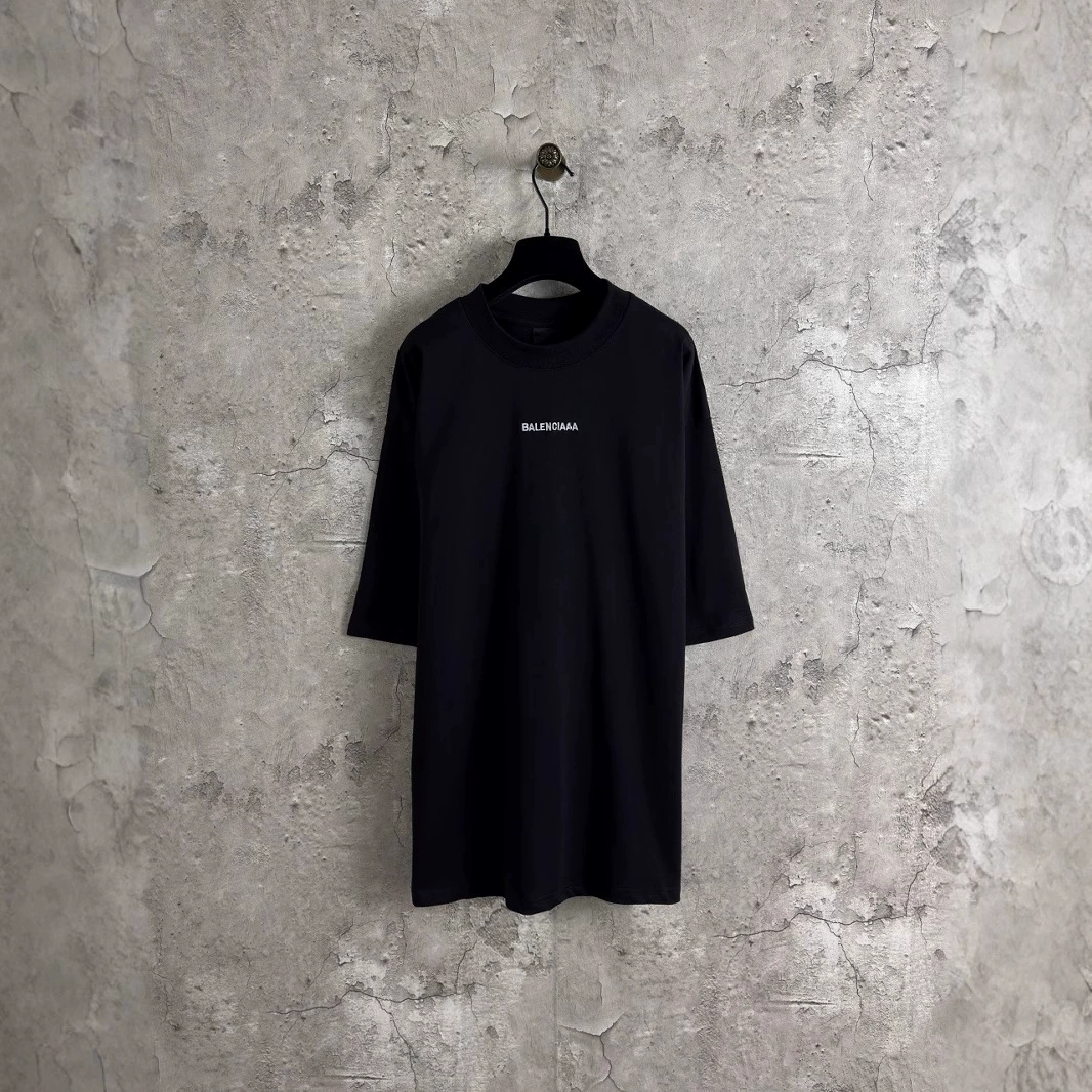 Правильная версия высококачественной футболки B Family 25SS нового стиля с вышитым логотипом на груди и короткими рукавами, свободная для мужчин и женщин 2