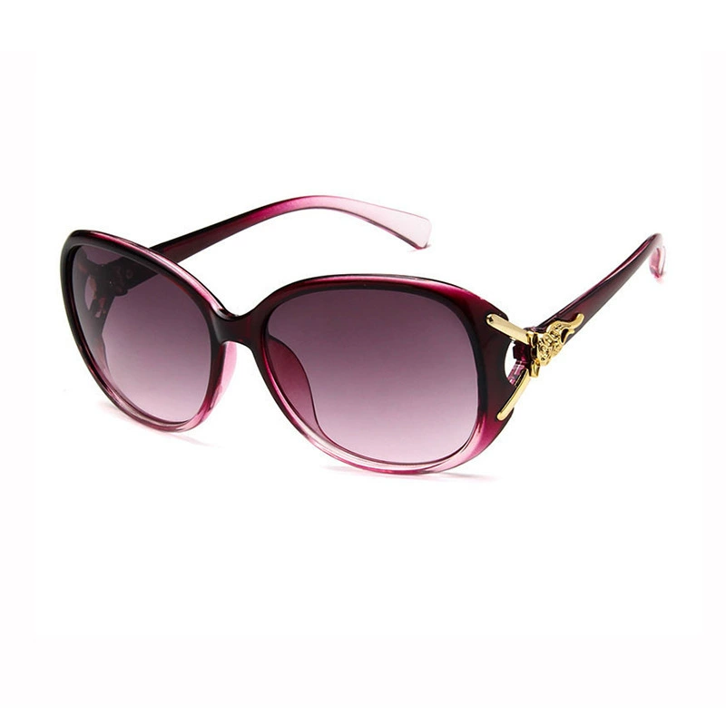 Sunglasses for Women 8842, Fox-Head Accent, Gradient Lenses, Driving Fashion Look