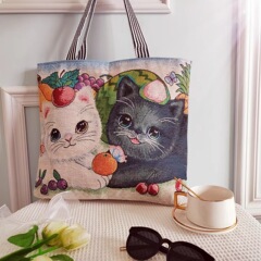 トレンドの刺繍入りキャンバスバッグ、ファッショナブルなレディースバッグ、大容量でシンプルなショルダーバッグ、ミャンマー・タイの特徴的なデザインを提供