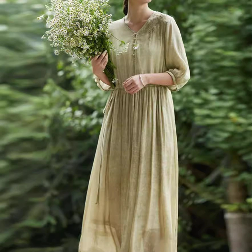 2024 весна и лето новое платье из рами с длинным свободным ретро тонкая и легкая вышивка