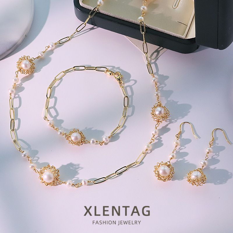 Flores de perlas naturales ganchos de auriculares pulseras collares conjunto de aretes dulces de alta calidad joyas al por mayor
