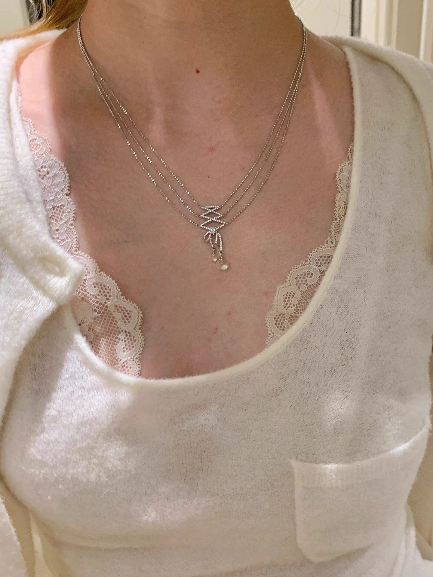 Silver Bowknot Beaded Necklace Elegant Transparent Collarbone Chain_voghion.com